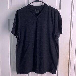 Apt.9 V-neck, Size M